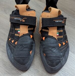 Scarpa instinct vs climbing shoes